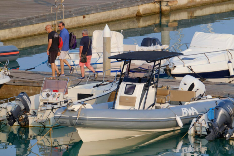 From Listing to Sale: Mastering the Art of Boat Transactions